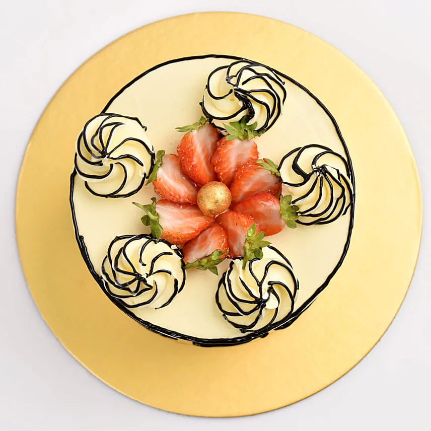 Golden Strawberry 2D Cake