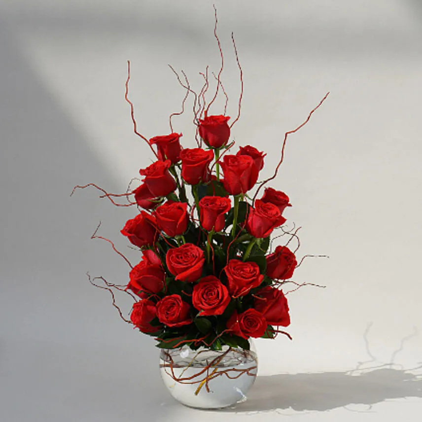 22 Red Roses In A Fish Bowl With Mini Moet Champagne For Valentines