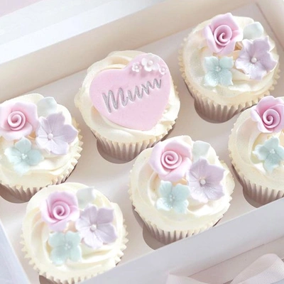 Flower Delight Vanilla Cupcakes