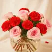 وعاء ورود الحب البديع