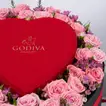 Exquisite Pink Rose and Godiva Chocolate Gift Set