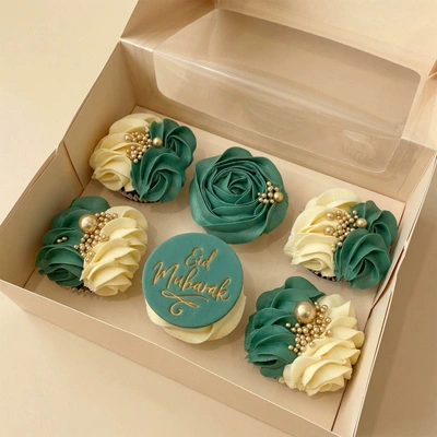 Eid Mubarak Vanilla Cupcakes