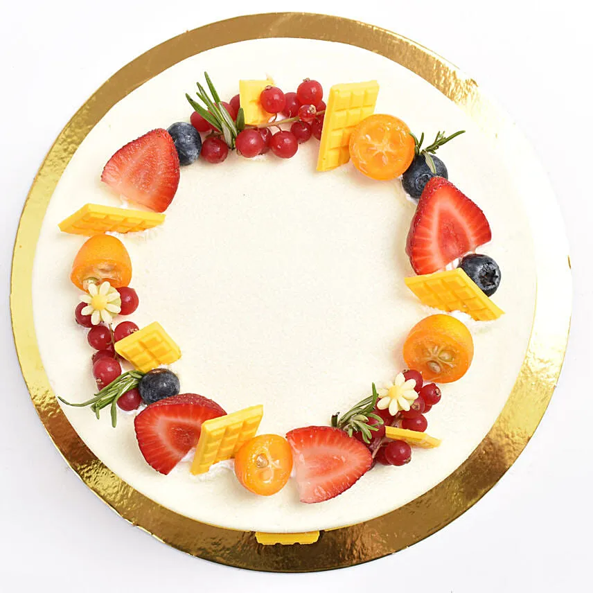 Yummy Vanilla Berry Delight Eggless Cake 2 Kg