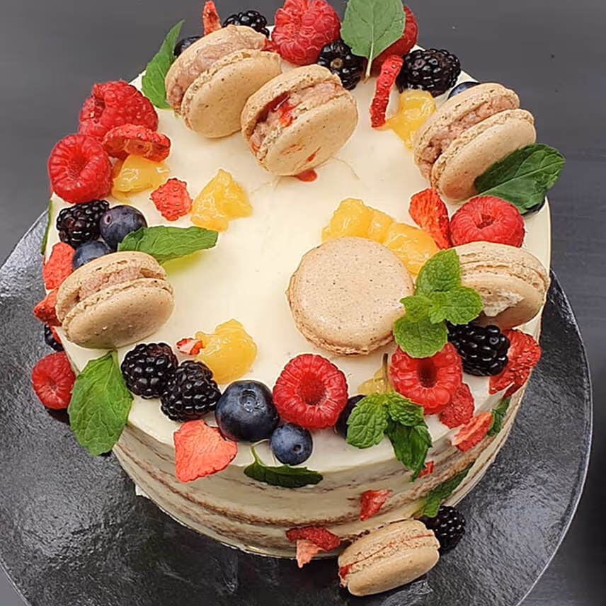 Macaron Decor Cake