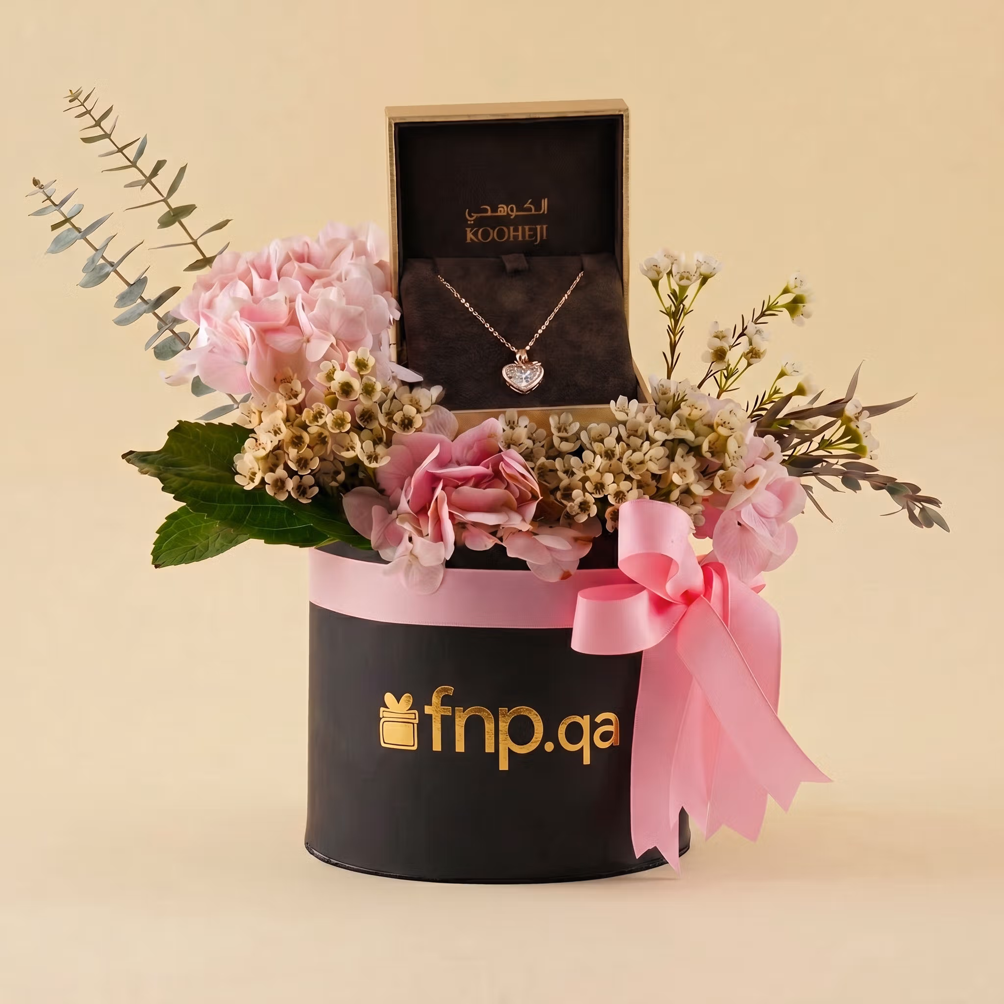 Elegant Bloom & Shine Necklace Gift Arrangement