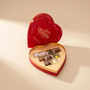 Heartfelt Indulgence: Godiva's Luxurious Chocolate Box for Special Moments