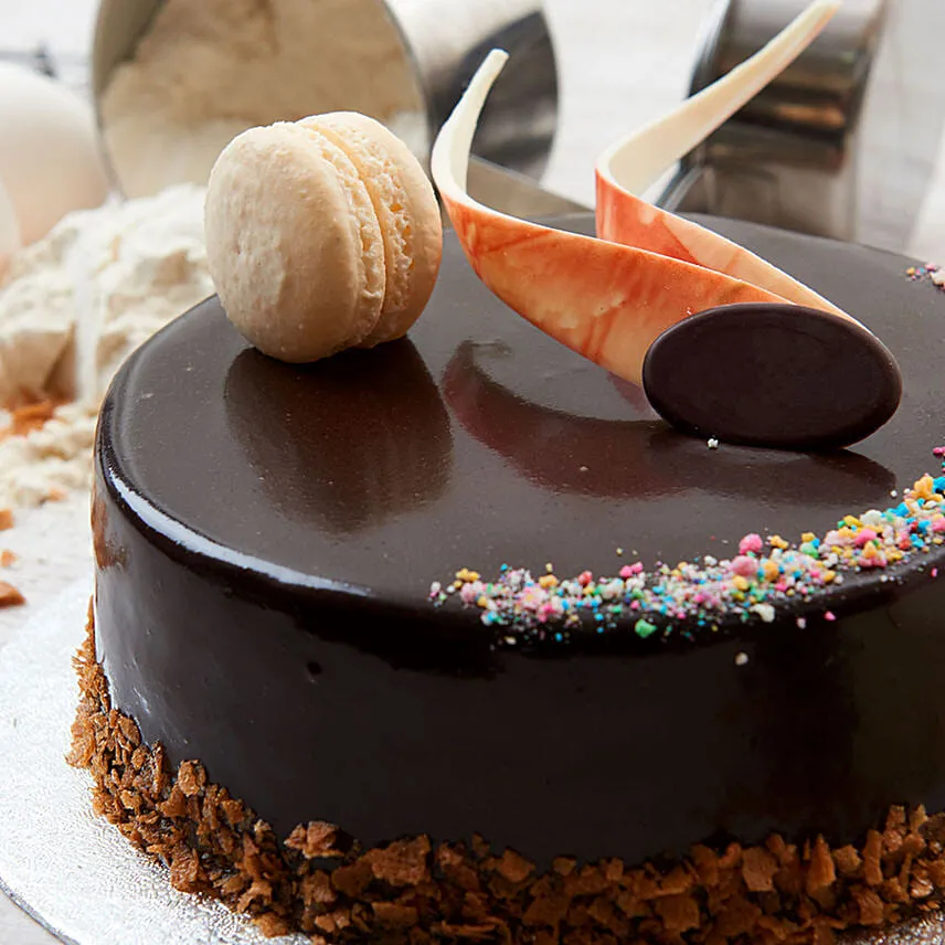 Chocolate Crunchy Cake Half Kg