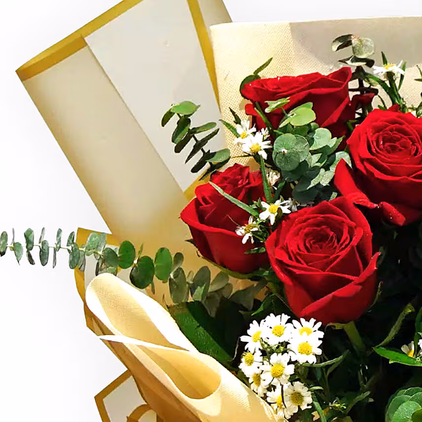Designer Red Roses Love Bunch