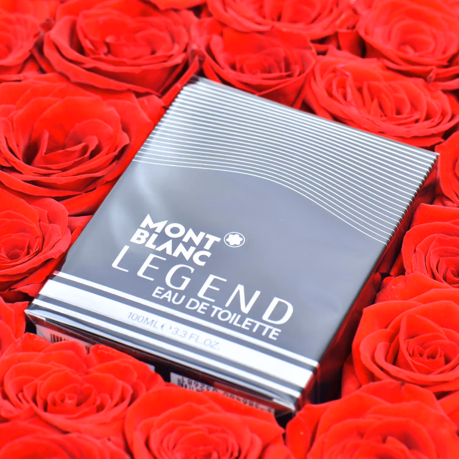 Luxurious Mont Blanc Legend Box with Red Roses