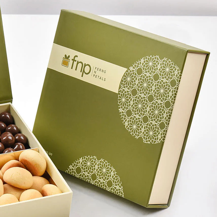 4 In 1 Treat Box