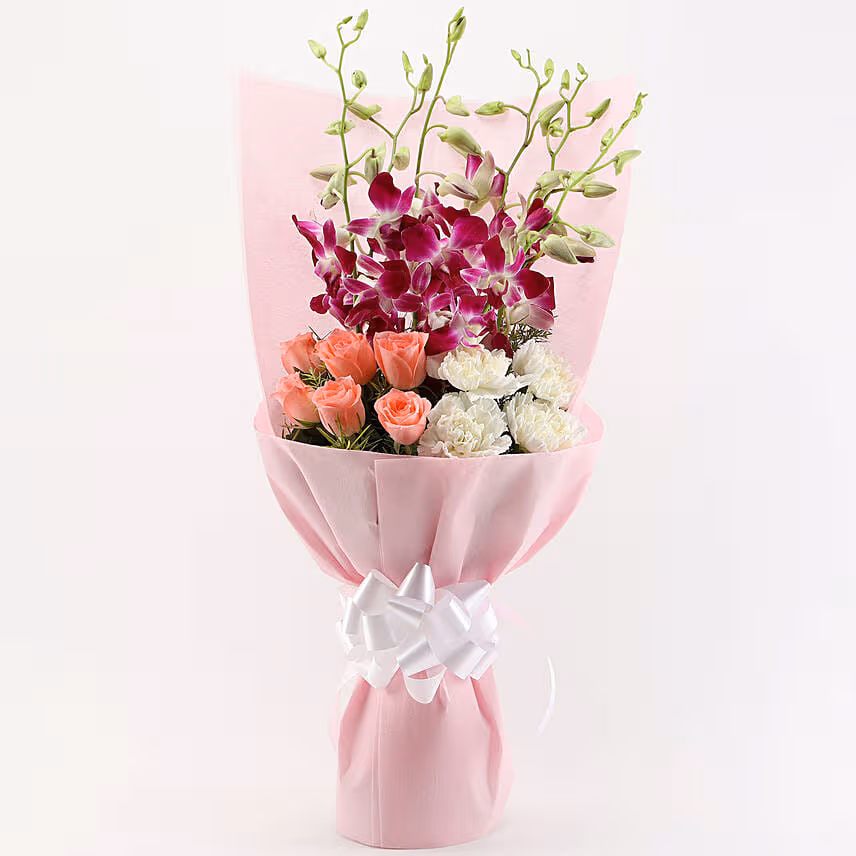 Elegant Flower Bouquet With Chocolate Cake