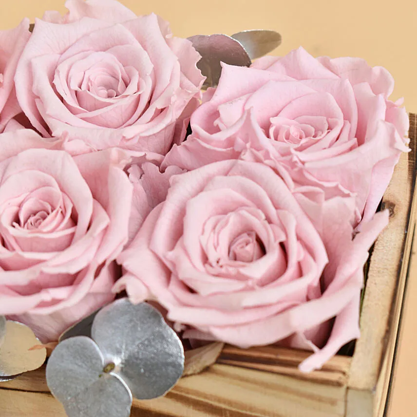 Lovely Roses In a Cart For Valentine