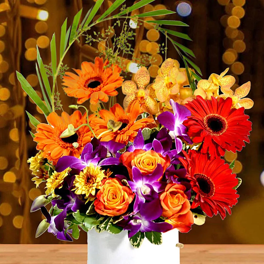 Gleaming Mixed Flowers Arrangement