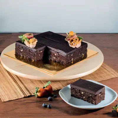 Tempting Chocolate Brownie Cake