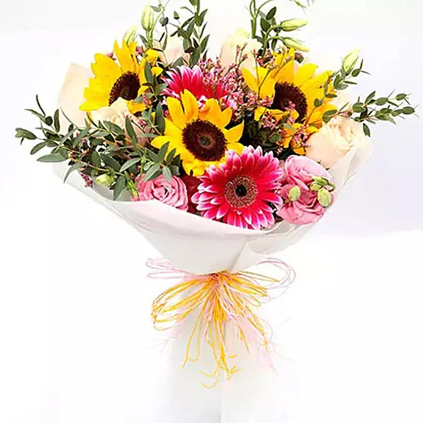 Harmonic Roses and Sunflower Mixed Bouquet