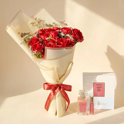 Love in Bloom Combo: Red Baby Roses - Rose Musk