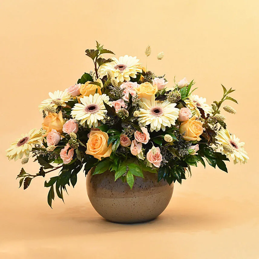 Blissful Mixed Flowers Arrangement
