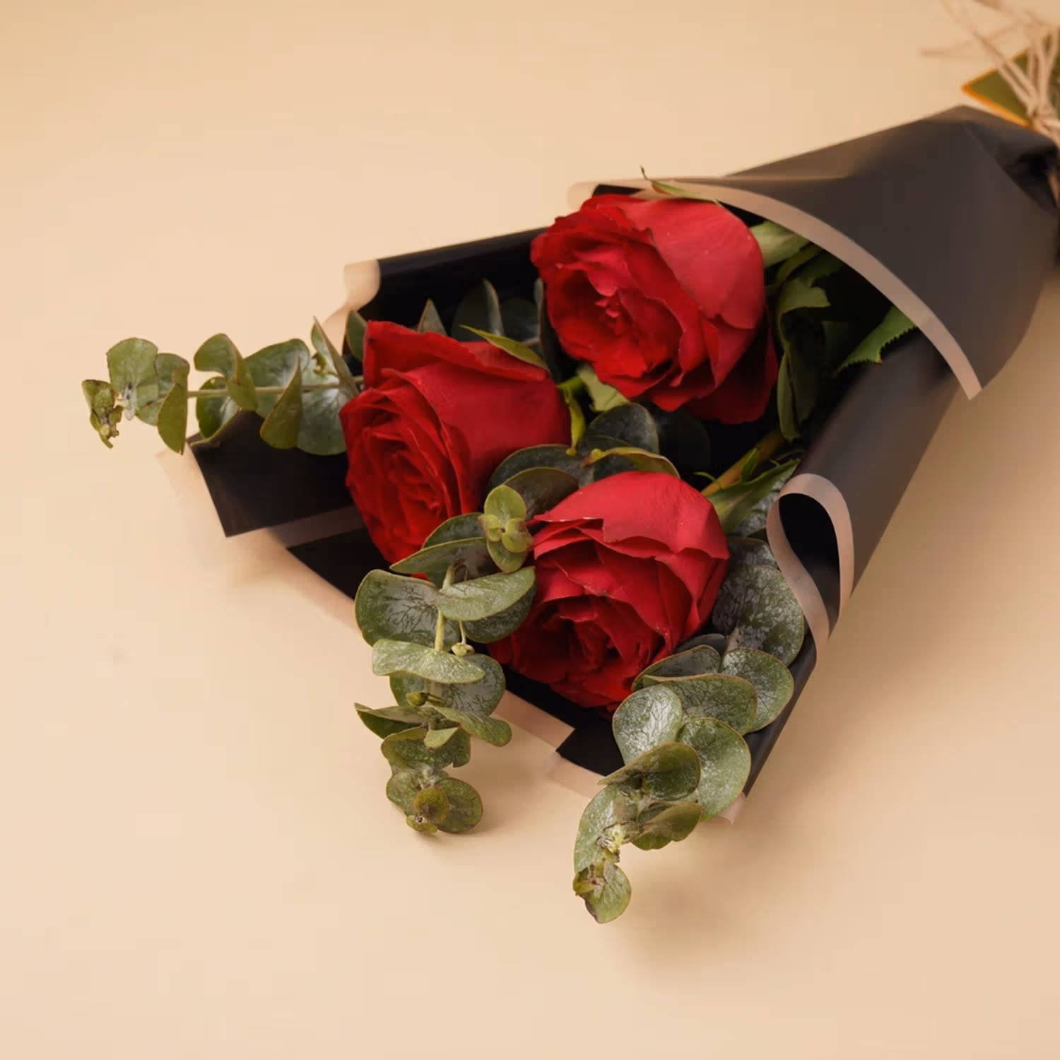 Red Roses n Cake Love Combo - With Flowers