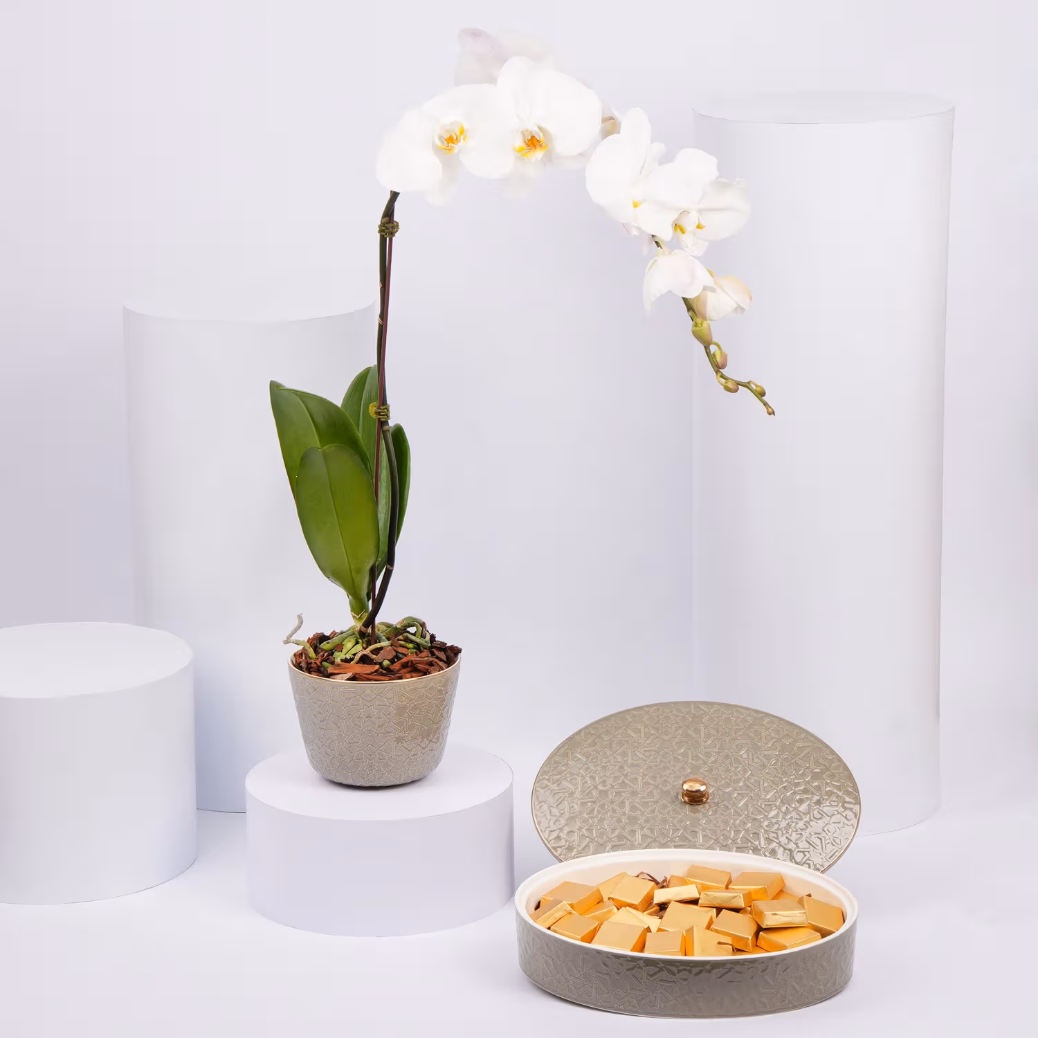 Otantik Home - Chocolate Bowl with White Orchid