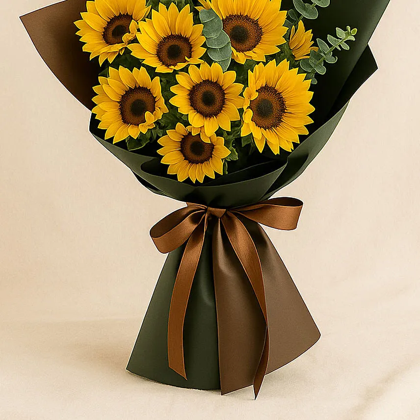 Charismatic Sunflowers Beautifully Tied Bouquet