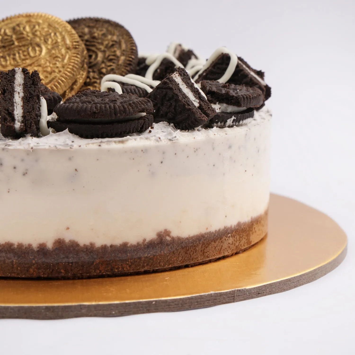 The Oreo Cake Chronicles: A Delicious Journey of Creamy Delight