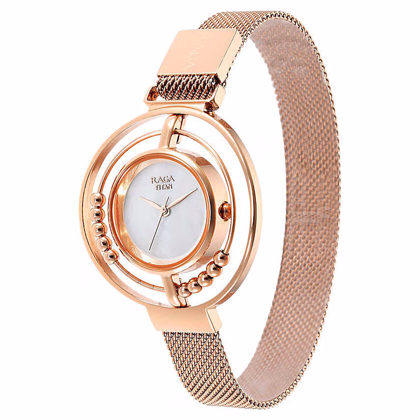Titan Raga Watch For Her & Floral Gift Tray