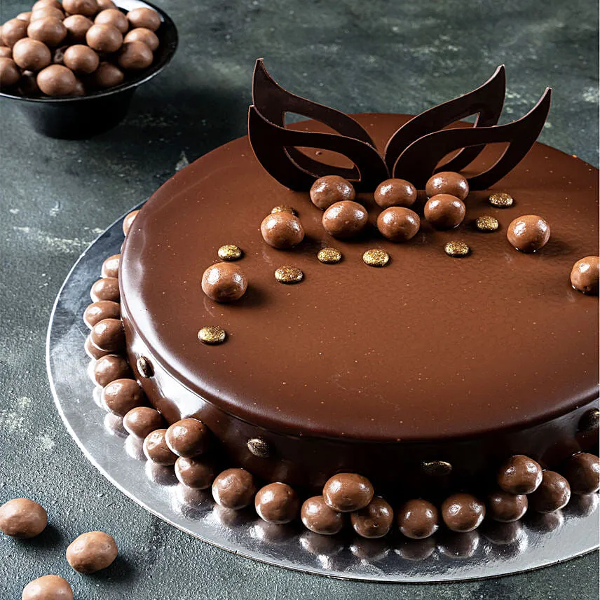 Maltesers Cake